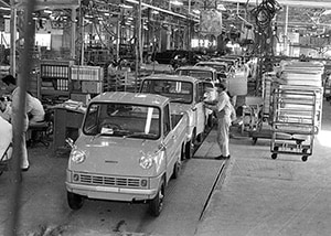 1963: Honda forays into automobile production