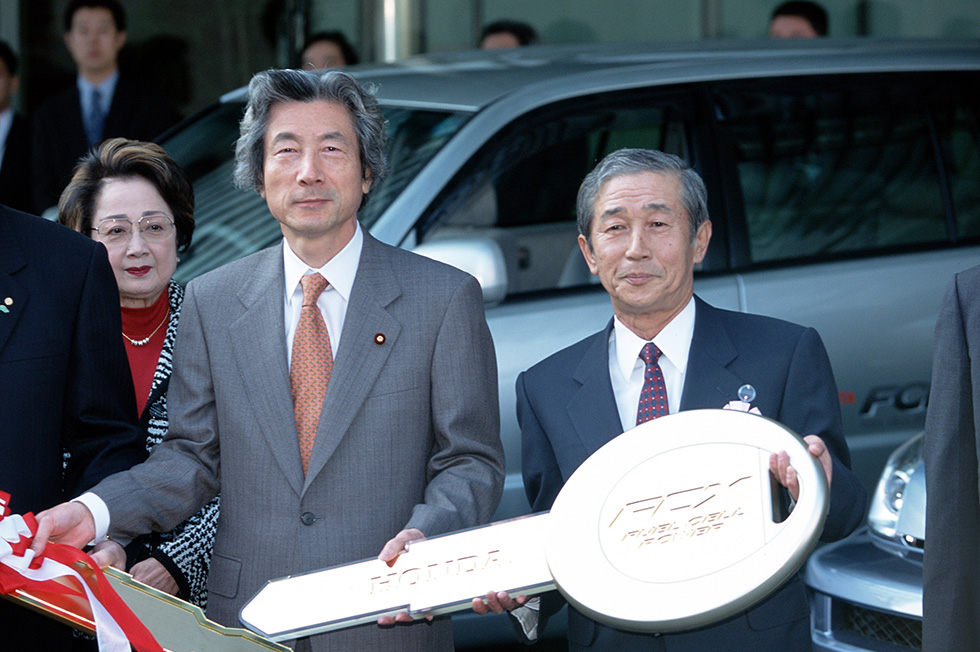 Vehicle delivery ceremony at the Prime Minister’s Official Residence