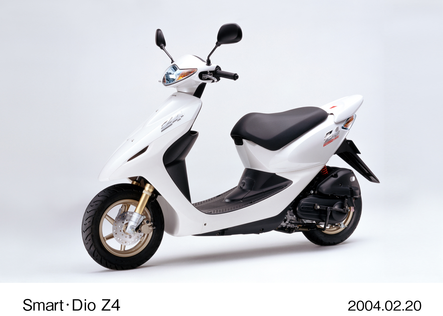 Honda Announces a Full Model Change for the Sporty Smart Dio Z4 50cc  Scooter- Featuring the world's first electronic fuel injection system for a  production 4-stroke 50cc engine - | Honda Global