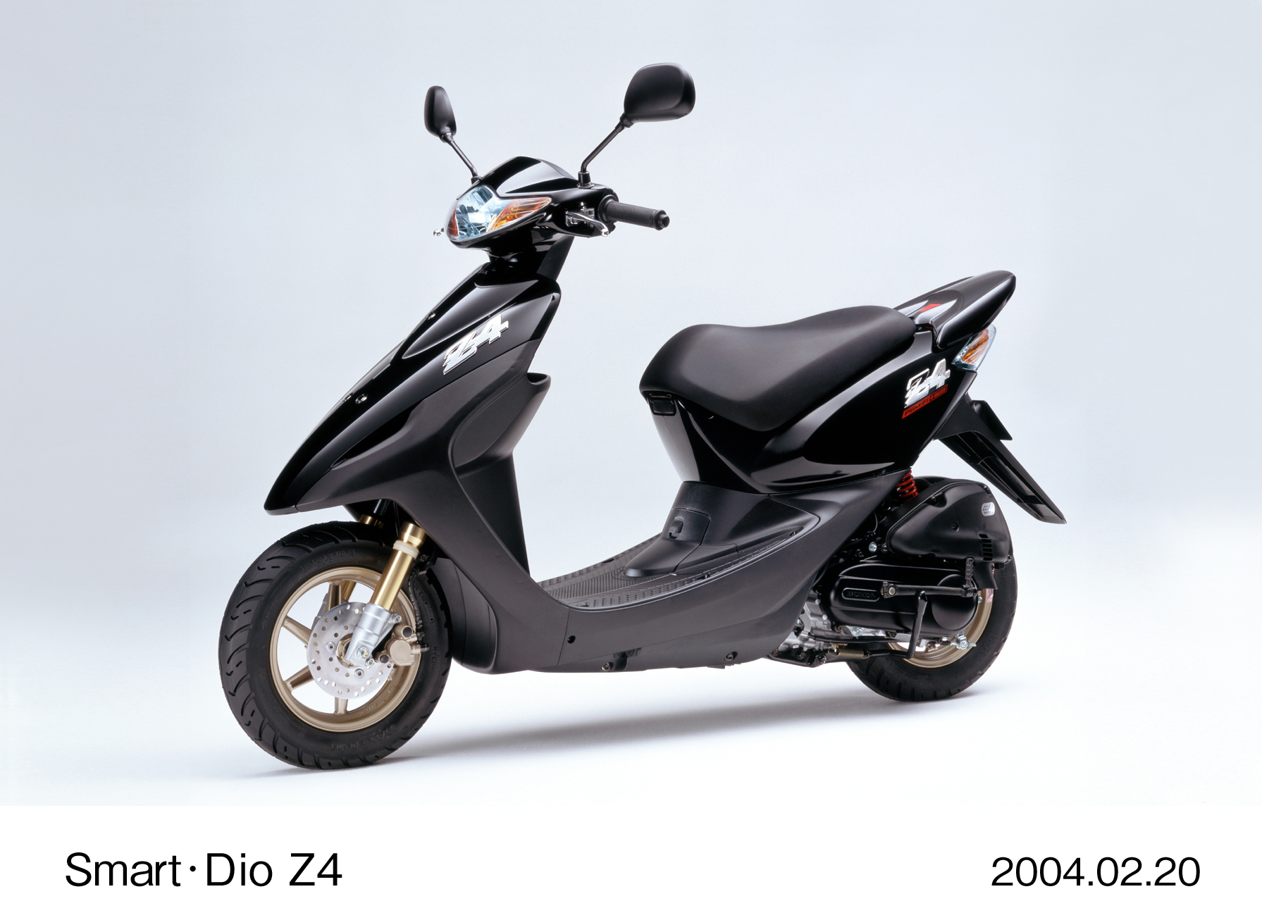 Z4　Dio　ホワイト スポーティーなスタイルの50ccスクーター「Dio Z4(ズィーフォー)」を新