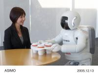 ASIMO serving drinks-2