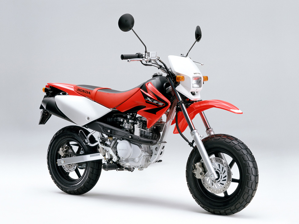 XR100 Motard