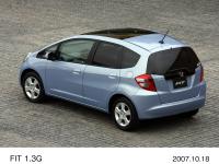 G (body color: Brilliant Sky Metallic) Option-equipped Vehicle