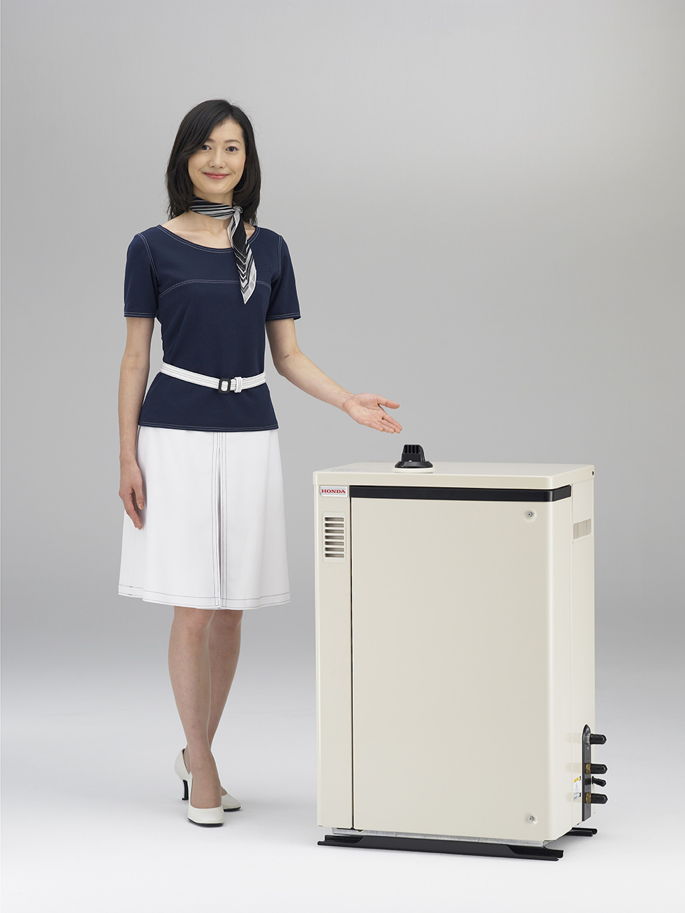 Compact Household Cogeneration Unit -- Honda MCHP1.0