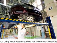 [FCX Clarity Vehicle Assembly] Final Vehicle Inspection (3)