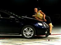 Crash testing of the pop-up hood system using the POLAR II (4)