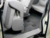 One-motion Walk-in (tumble seat)