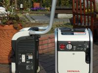 Gas-Powered Generator ENEPO Using Image (8) [location: Garden Island Tamagawa]