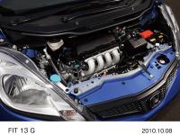 FIT 13 G engine (body color: Azure Blue Metallic) Option-equipped vehicle