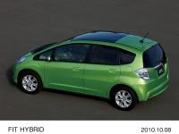 FIT HYBRID (body color: Fresh Lime Metallic) Option-equipped vehicle