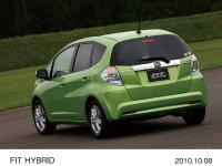 FIT HYBRID (body color: Fresh Lime Metallic) Option-equipped vehicle