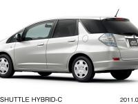 FIT SHUTTLE HYBRID-C (body color: Alabaster Silver Metallic)