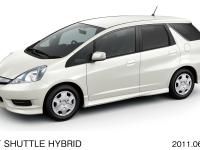 FIT SHUTTLE HYBRID (body color: Premium White Pearl)