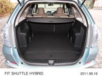 FIT SHUTTLE HYBRID luggage room manufacturer's optional vehicle