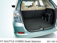 FIT SHUTTLE HYBRID Smart Selection luggage room (body color: Green Opal Metallic)  manufacturer's optional vehicle