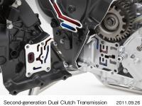 Clutch control oil passage