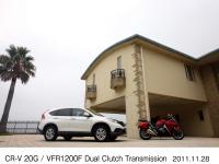 CR-V 20G (body color: White Orchid Pearl) VFR1200F Dual Clutch Transmission
