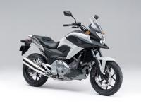 NC700X <ABS> Styling (front)