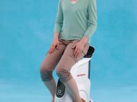 UNI-CUB Riding scene (front left)