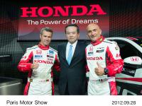 From left Tiago Monteiro / Manabu Nishimae, Managing Officer of Honda Motor Co., Ltd. / Gabriele Tarquini