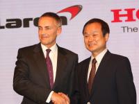 (from left) CEO of McLaren Group Limited Martin Whitmarsh, Honda President & CEO Takanobu Ito