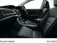 Accord Hybrid EX interior (front)
