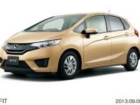 13G・L Package (body color: Light Beige Metallic)