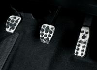 Stainless sports-type pedals (6MT)