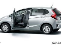 13G・L Package with rotating front passenger seat