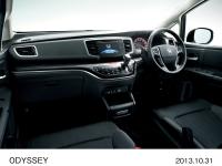 ABSOLUTE・EX <FWD> instrument panel, option-equipped vehicle