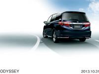 ABSOLUTE・EX <FWD> driving image, (body color: Premium Venus Black Pearl)