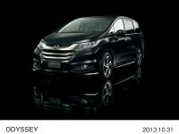 ABSOLUTE, 8-seater <FWD> front view 7:3 (body color: Crystal Black Pearl)