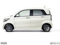 Custom G・A Package (FWD) side 10:0 (body color: Premium White Pearl)