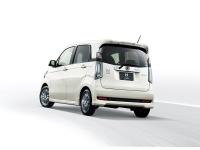 Custom G・A Package (FWD) driving image