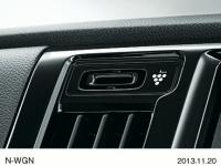 Fully automatic air-conditioner with Plasmacluster technology