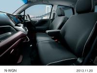 N-WGN Custom interior image