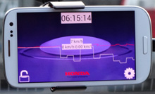 Display of the app: When the driving pattern is likely to cause congestion, the color changes from green to blue