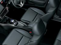 interior, leather seats & exclusive interior (Black)
