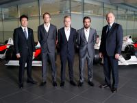 (from left) Yasuhisa Arai, Jenson Button, Kevin Magnussen, Fernando Alonso, Ron Dennis