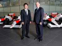 (from left) Yasuhisa Arai, Ron Dennis