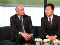 (from left) Ron Dennis, Yasuhisa Arai