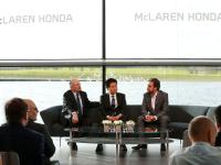 (from left) Ron Dennis, Yasuhisa Arai, Fernando Alonso