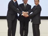 (from left) Karl Viktor Schaller,Executive Vice President Development of BMW Motorrad, Tetsuo Suzuki, Operating Officer of Honda Motor Co., Ltd., Takaaki Kimura, Chief General Manager of Technology Center and Executive Vice President and Representative Director of Yamaha Motor Co., Ltd.