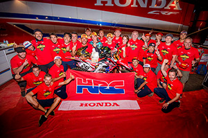 Tim Gajser and his team staffs