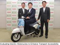 From left:Katsuaki Watanabe,Managing Executive Officer and Director, Yamaha Motor Co., Ltd. , Hayato Shimizu, Mayor of Saitama City , Noriaki Abe, Operating Officer, Honda Motor Co., Ltd.