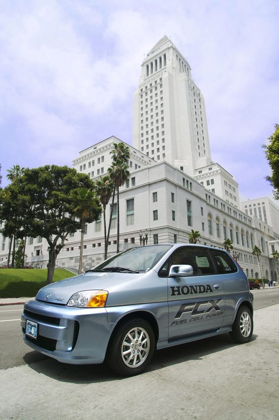 Honda and City of Los Angeles Celebrate Two Year Anniversary of