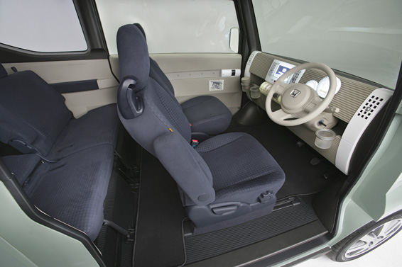 The Honda Step Bus concept vehicle was revealed at the 2006 Los Angeles Auto Show (November)