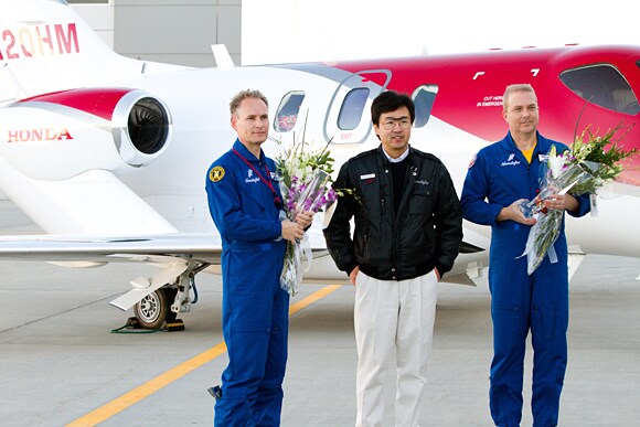 Flight Crew for Third FAA-Confirming HondaJet's First Flight