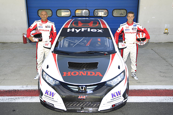 2012 Civic WTCC race car unveiled