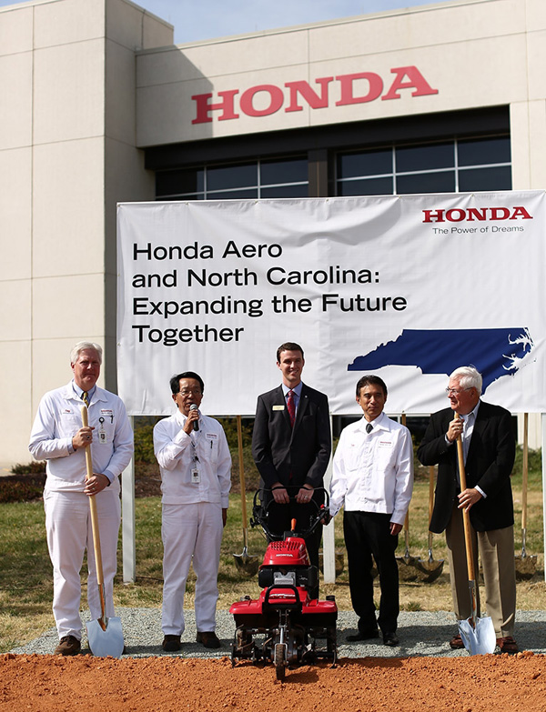 L-R Tony Brandewie, Atkusuni Waragai, Burlington Mayor Ian Baltutis, Soichiro Takizawa, Randy Cary